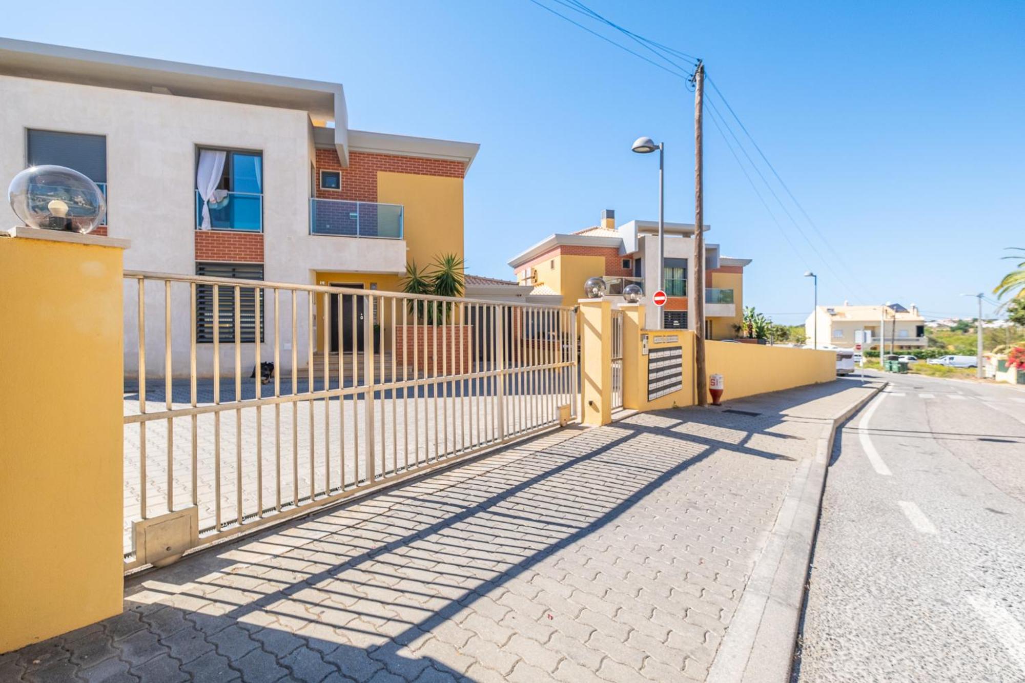 Cozy Villa With Pool And Barbecue Albufeira Ngoại thất bức ảnh